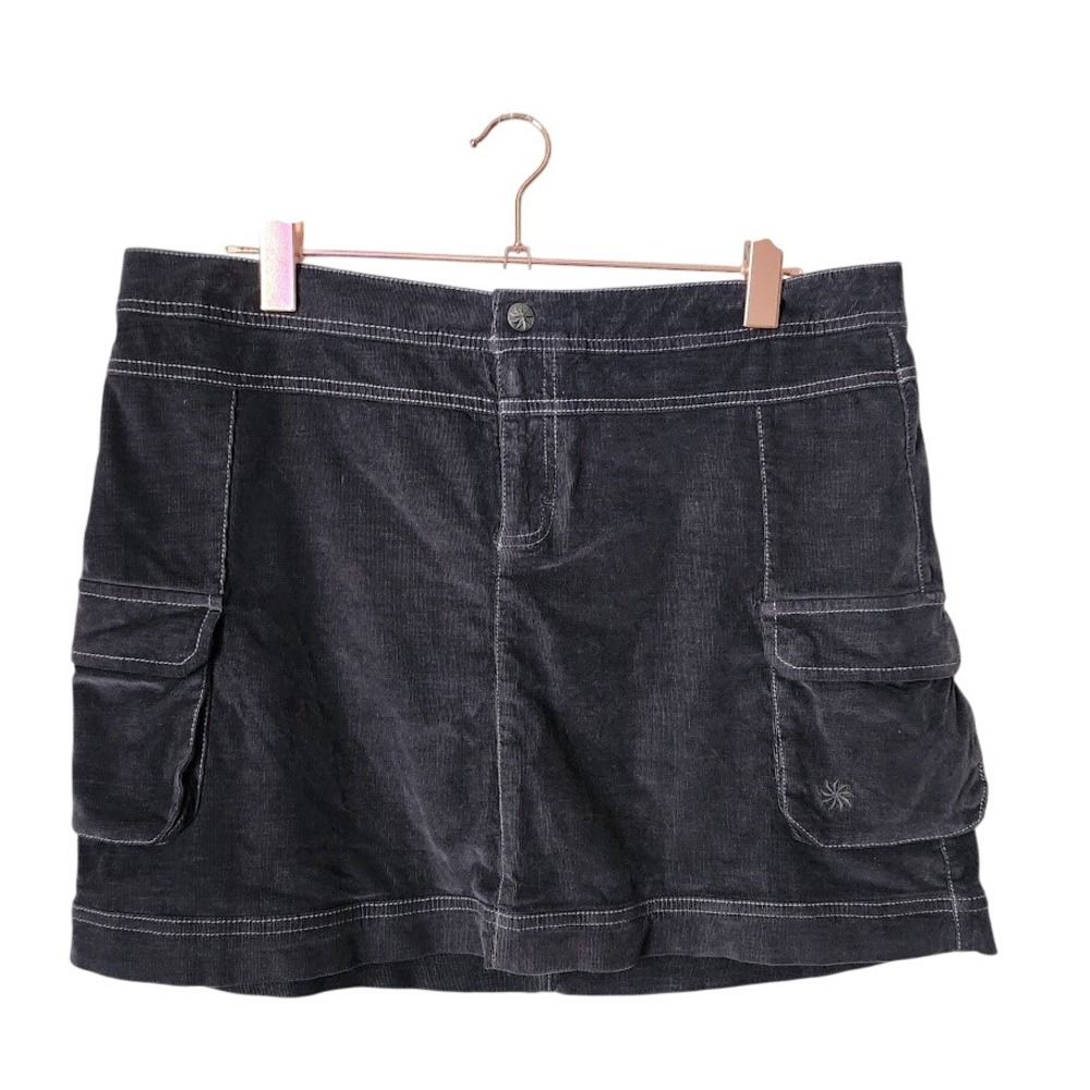 ATHLETA VINTAGE Y2K Corduroy cargo mini skirt charcoal Granola Girl Gorpcore 14